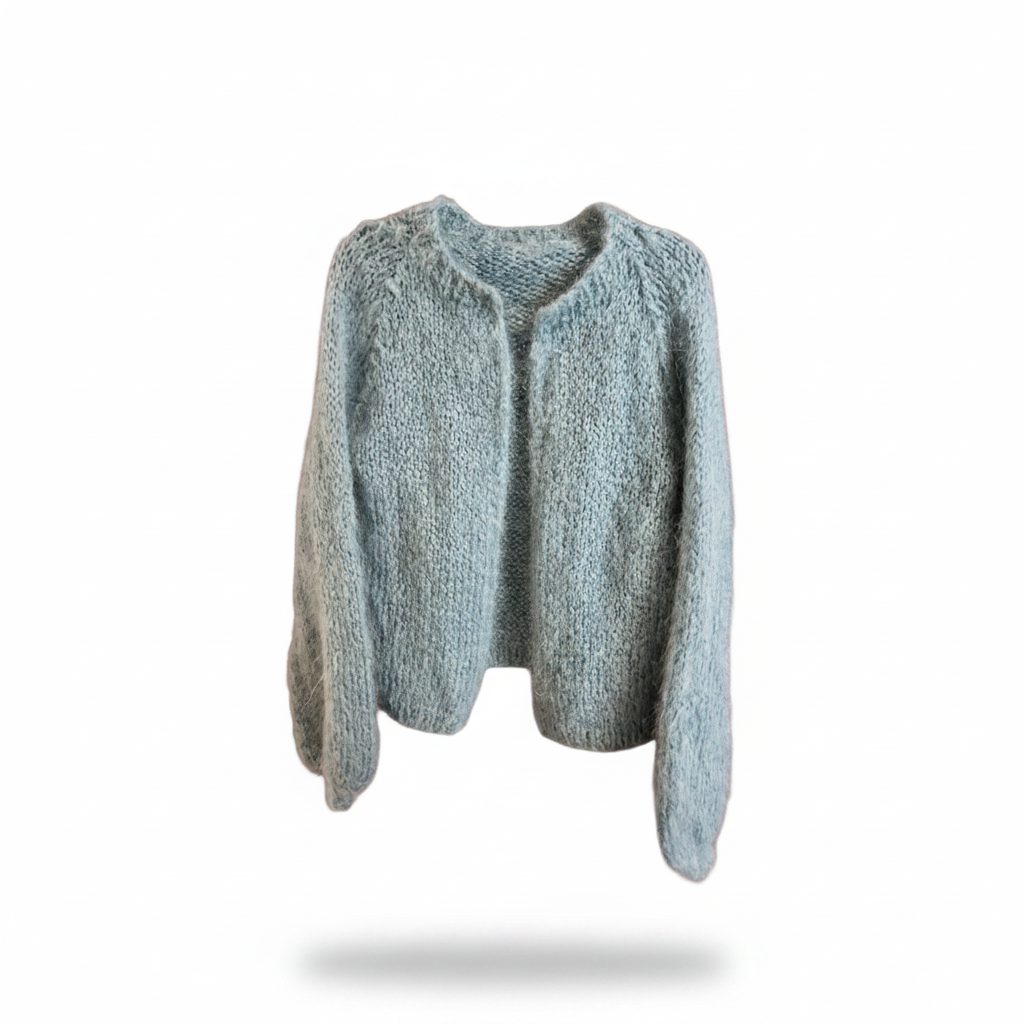 Helt ny hjemmestrikket Bjørk cardigan str M